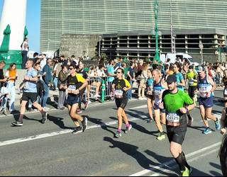 Bihar goizean jokatuko dute Behobia-Donostiaren 60. edizioa, bailarako presentzia nabarmenarekin