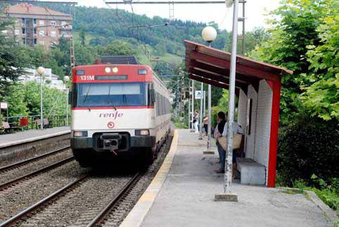 RENFEko 71 tren, egunero Hernanin