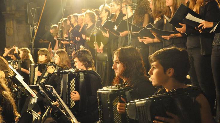 20garren urtez San Joanak iragartzen