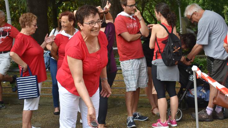 Karta txapelketetan eta kale jolasetan apuntatzeko aukera, bihartik