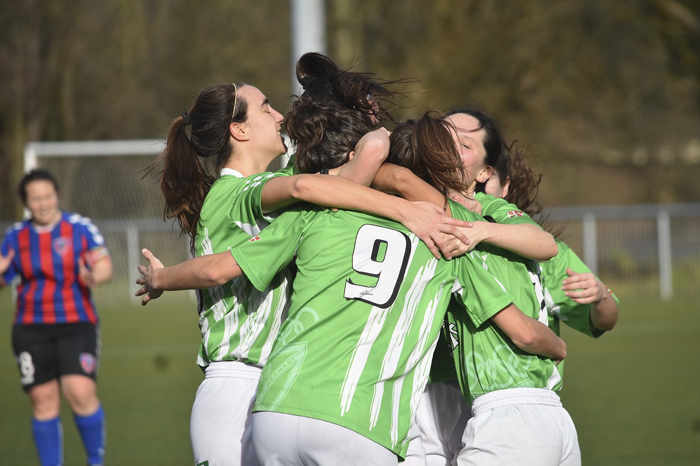 Hernanik 3-2 irabazi dio Leioako Emakumeak taldeari eta laugarren postura hurbildu da