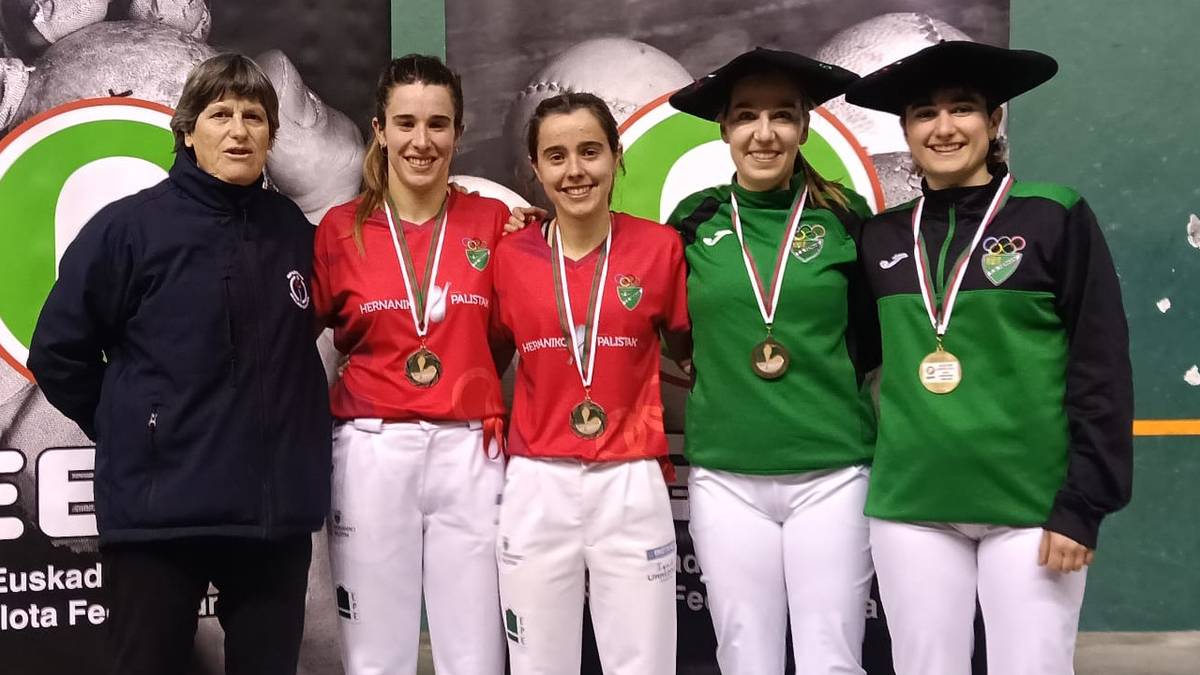 Irazustabarrenak eta Galdosek jantzi dute Euskal Herriko txapela