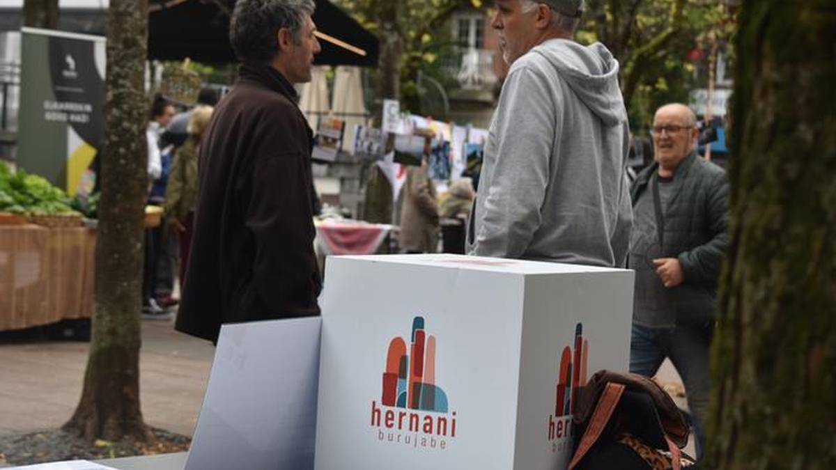 Gaur mahai-inguru zikloaren aurreneko saioa  eskainiko du Hernani Burujabek, Biterin