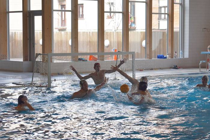 Arrauna eta waterpoloa probatzeko aukera, gaur