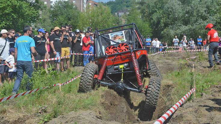 4x4 kotxeekin, urteroko zita larunbatean