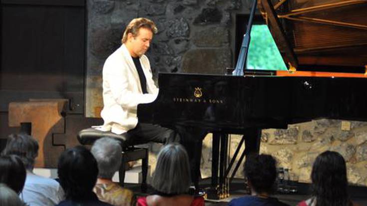 Volodinen pianoaren doinura, Errusian barrena