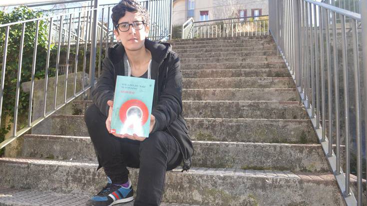 «Jendeak ni topatu nahi izan­go nau eleberrian»
