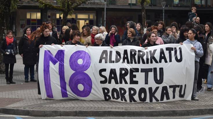 Iganderako eta hilabete osorako programa potoloa prestatu dute Astigarragan, Martxoak 8aren bueltan