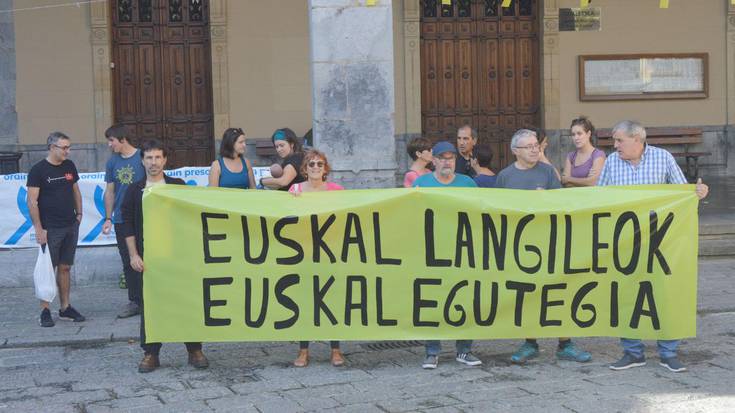 Euskal egutegia aldarrikatzeko, elkarretaratzea