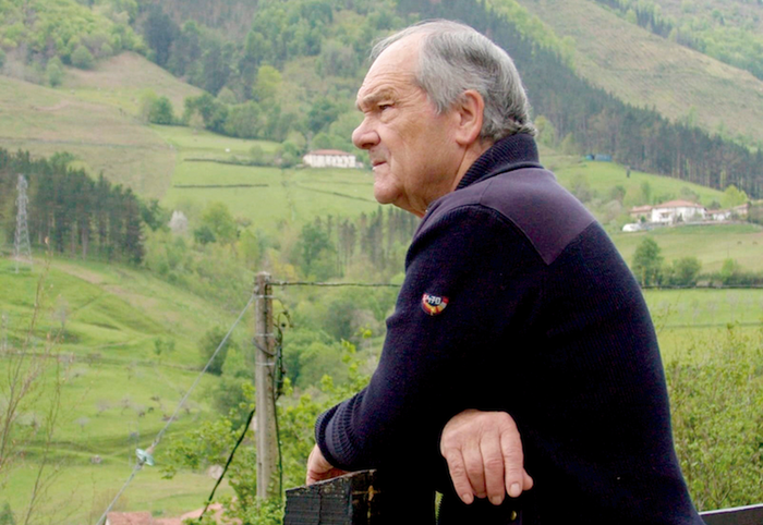 'Txillarreko sukaldaria' dokumentala eskaini eta liburua aurkeztuko dute datorren asteazkenean, Biterin