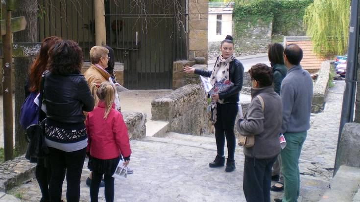 Turismo bulegoa zabalik, uda osoan