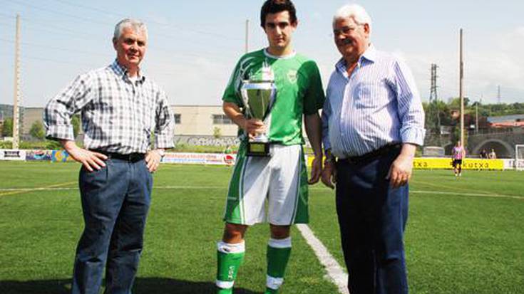 Hernani jaun eta jabe izan zen atzo Zubipen, bost gol sartuta