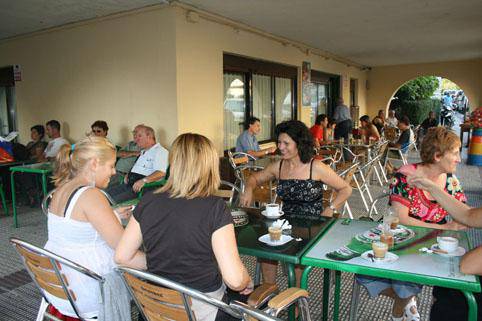 Euskaraz aritzeko laguntza eta konpainia, neurrira