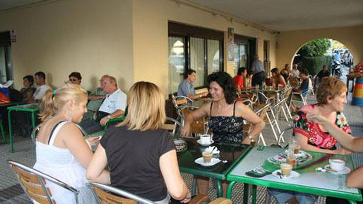Euskaraz aritzeko laguntza eta konpainia, neurrira
