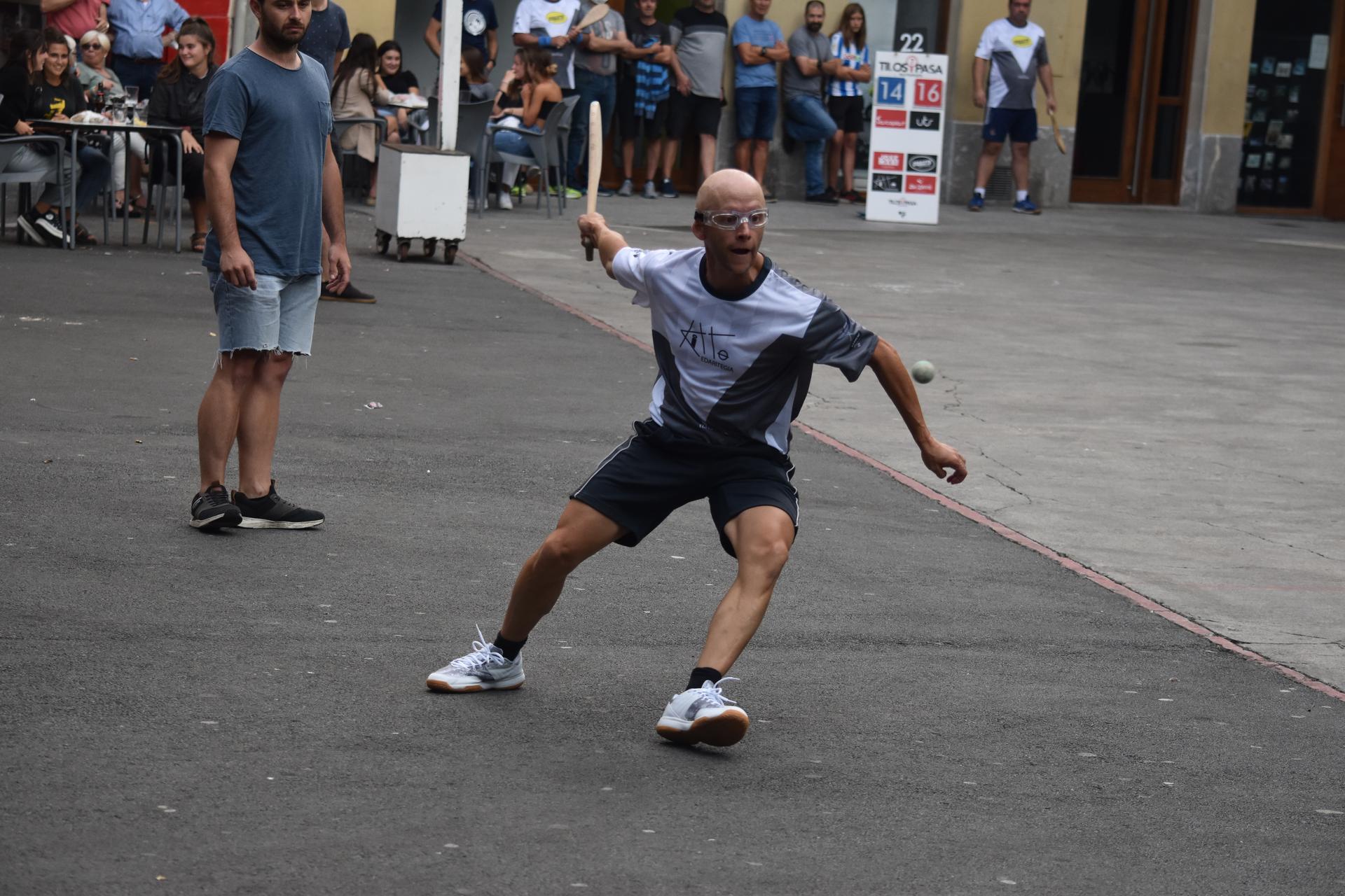 Beste hiru partidu gaur arratsaldean, Tilosetan
