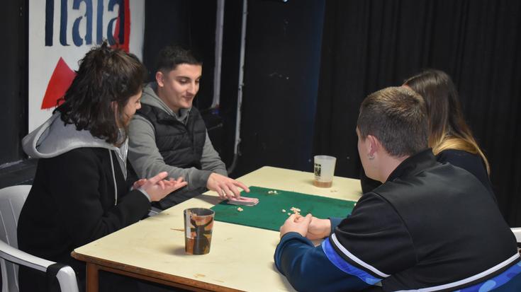 Urtea agurtzeko modu ezberdinak bailaran: Erronda, musa, mendi bueltak eta brindisak