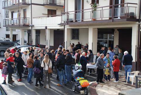 Txistorra usaina zabaldu zen atzo Sorgintxulo auzoan barrena