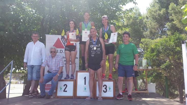 Esnaola ahizpak lehenengo eta hirugarren, Jaeneko Maratoian
