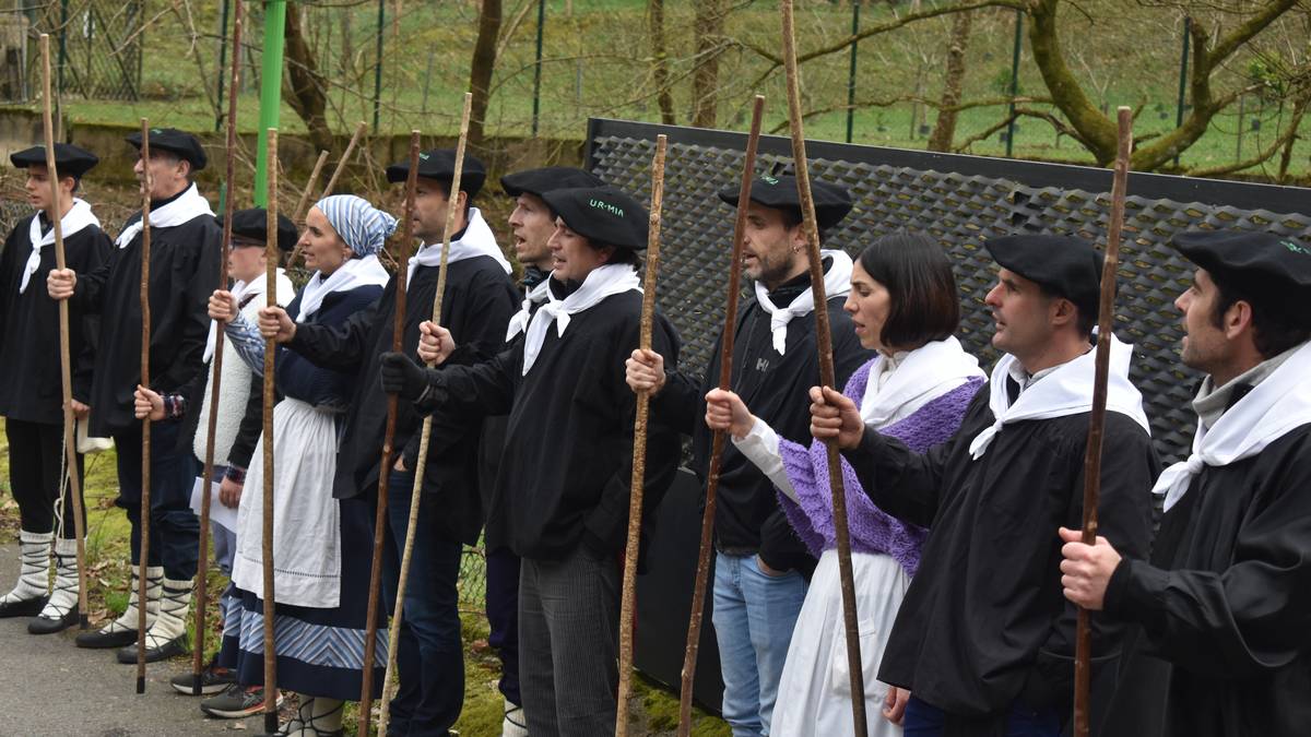 Santa Agedako entsaioak etzi hasiko dira