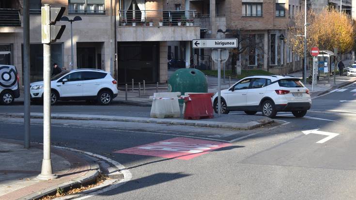 Egokitzapenak egiten ari dira «autobusen zirkulazioa errazteko»