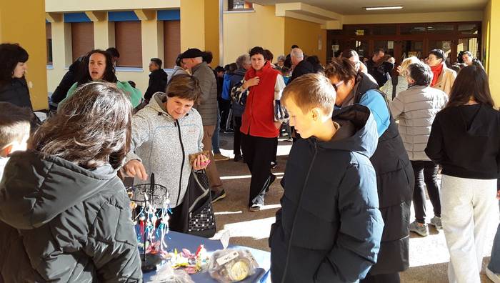 «Oso berezia eta hunkigarria izan zen Minbiziaren Egun Solidarioa»