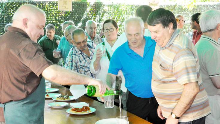 ‘Txakolin, txakolin, txakolinak on egin’