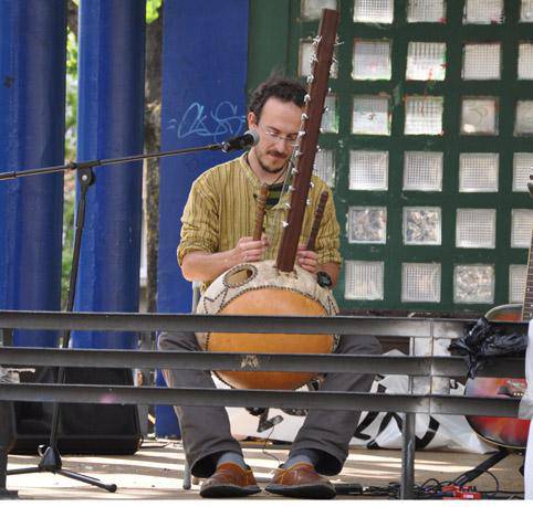 Espero baino jende gehiago, eguraldia lagun