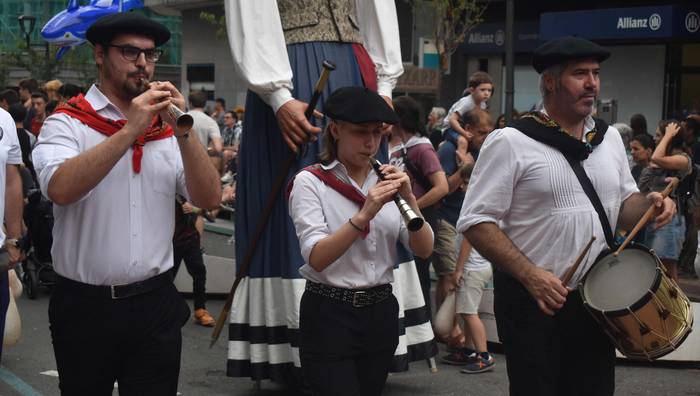 Danbor ikastaroa, dultzaineroekin jotzeko