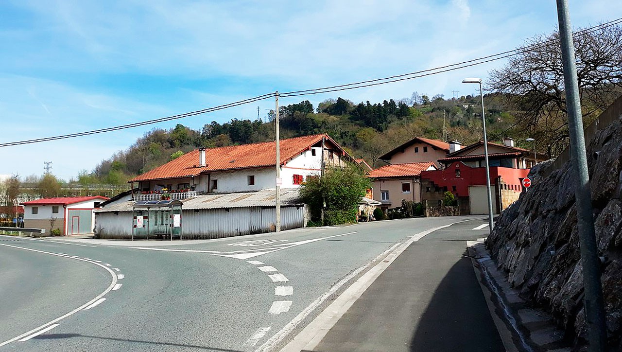 GI-2132a moztuta asteazken gauean, Martindegitik errotondara
