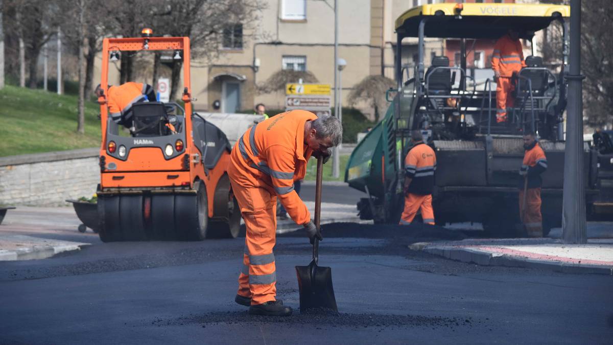 Asfaltatze lanak, Sorgintxulon eta Marielutsen