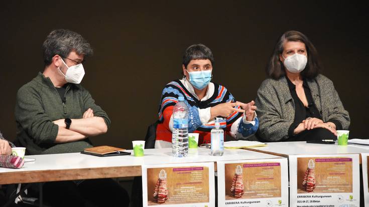 Aitortza egingo diete zaintzaileei, Harituzek antolatutako atseden eta laguntza tailerretan