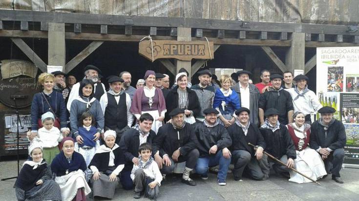 Konstituzio plaza, sagardotegi bihurtuta