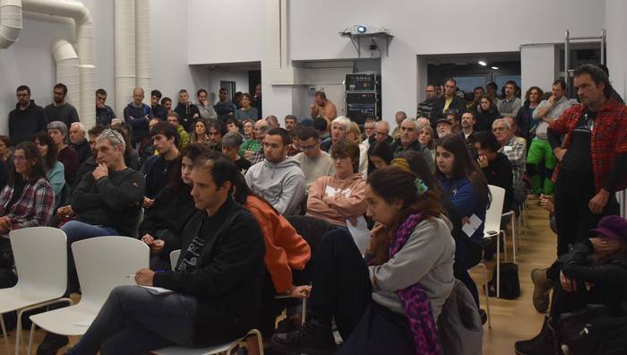 Etzi hasiko da mahai inguru zikloa: Trantsizio ekosozialari buruz hizketan, lurralde eskalan