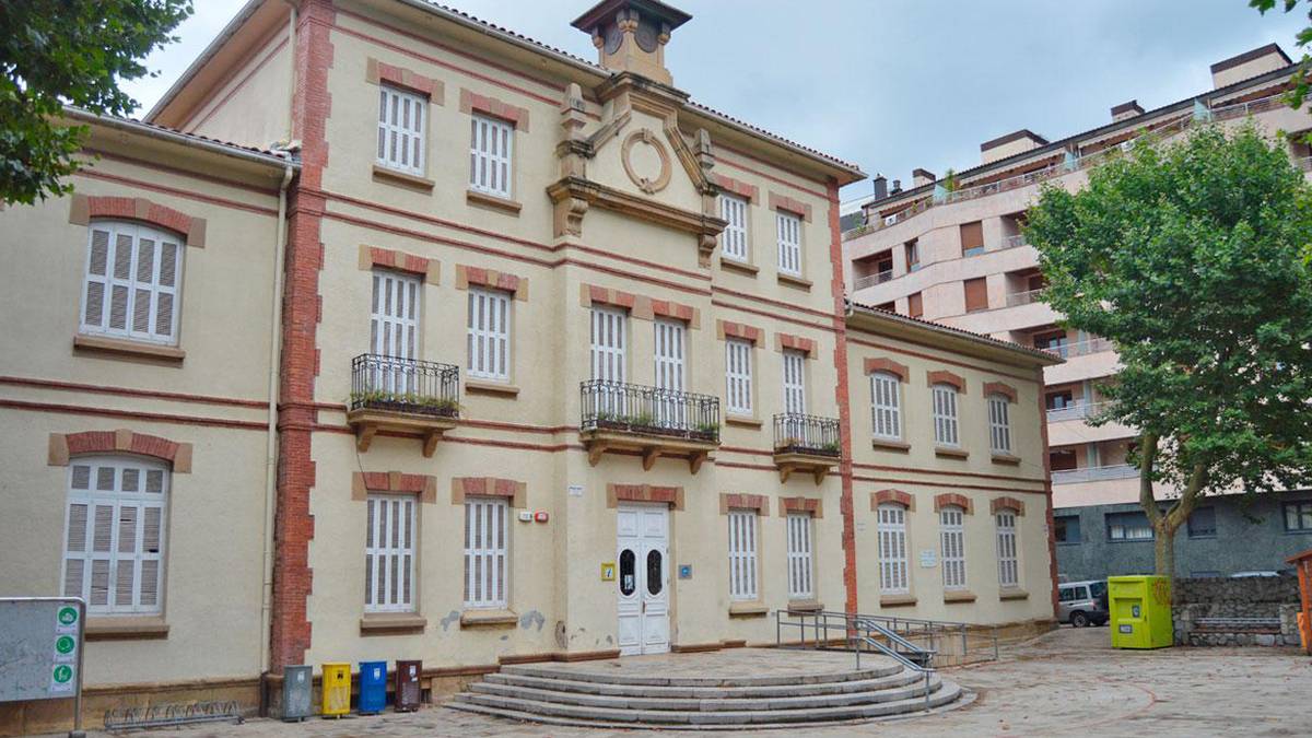 'Familian jolastuz'  tailerrerako epea, luzatuta