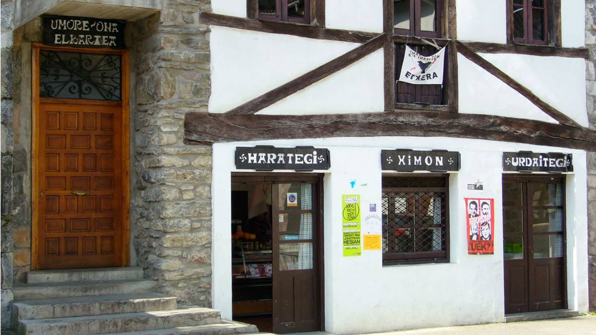 Umore Ona Elkarteko batzarra, bihar