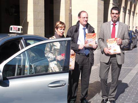 Txartel bakarra, 
autobusa eta taxia ordaintzeko