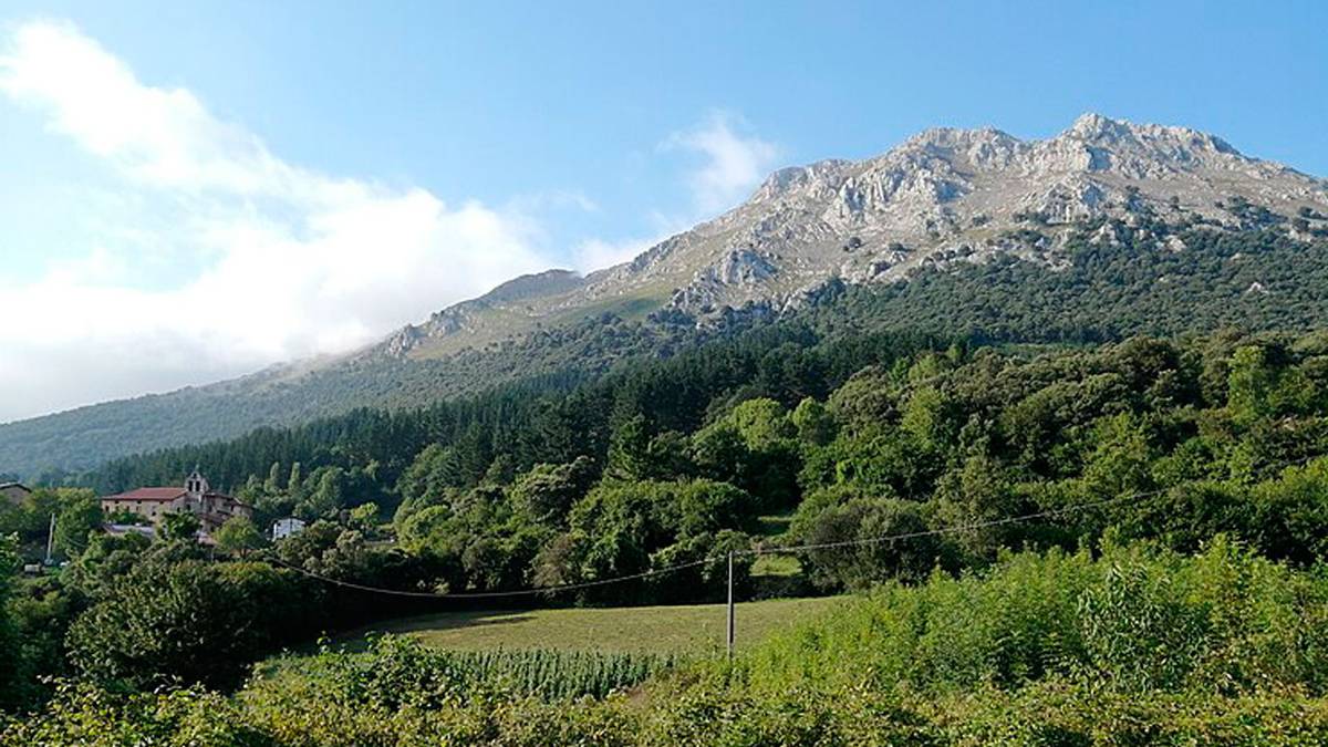 Eibar eta Elgeta artean, mendi, baso, eta landa-herriak ezagutuz