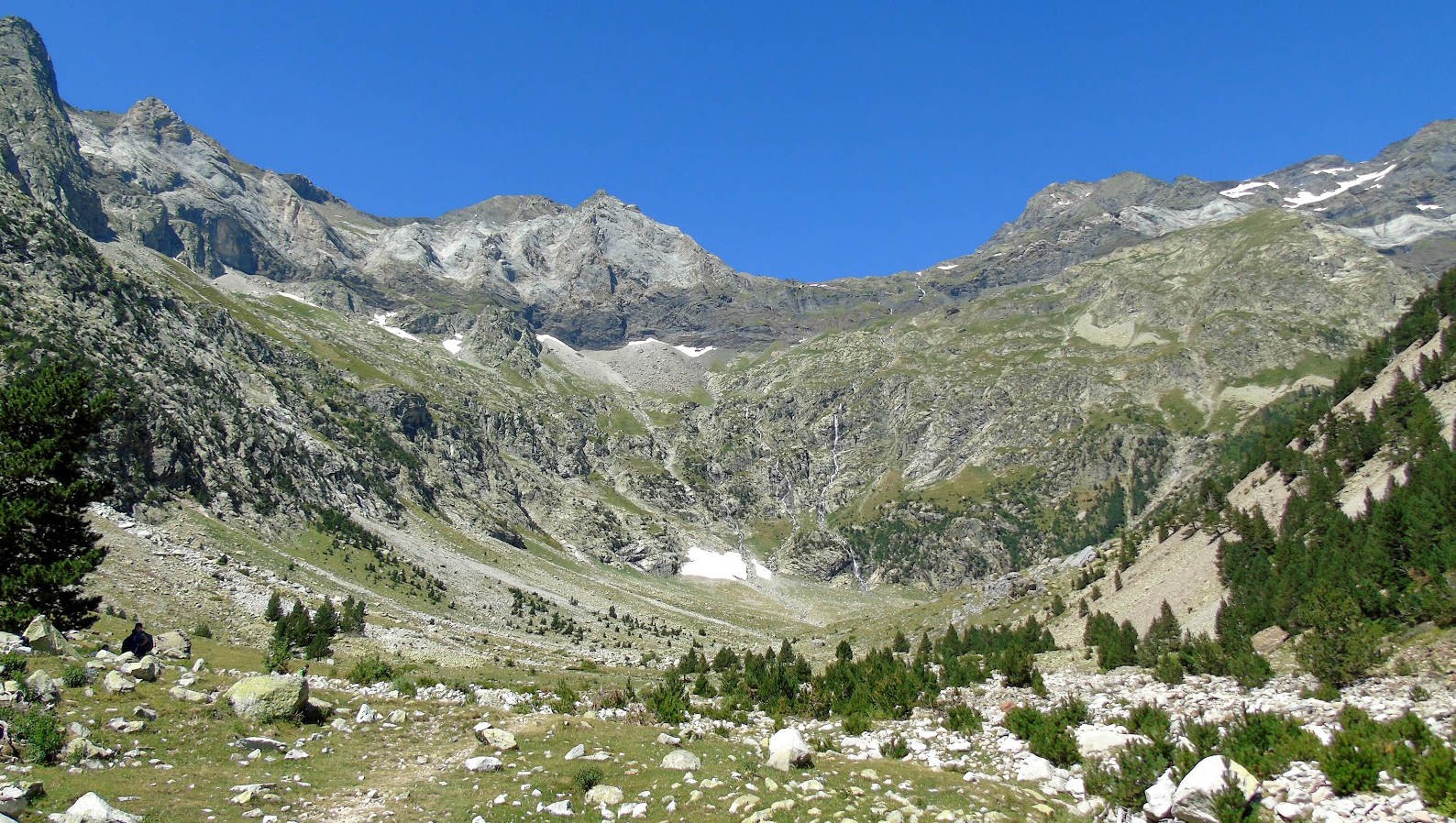 Martxan da Mendiriz Mendiren Mendizale Asterako argazki lehiaketa, eta etzi da parte hartzeko azken eguna