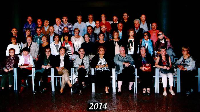 Bazkari eder baten bueltan bilduta, 46an jaiotakoak