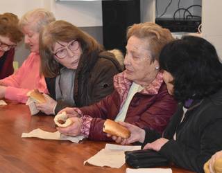 Igandean izango da Santo Tomas eguna, baina txistorra 'santu' ostiraletik aurrera