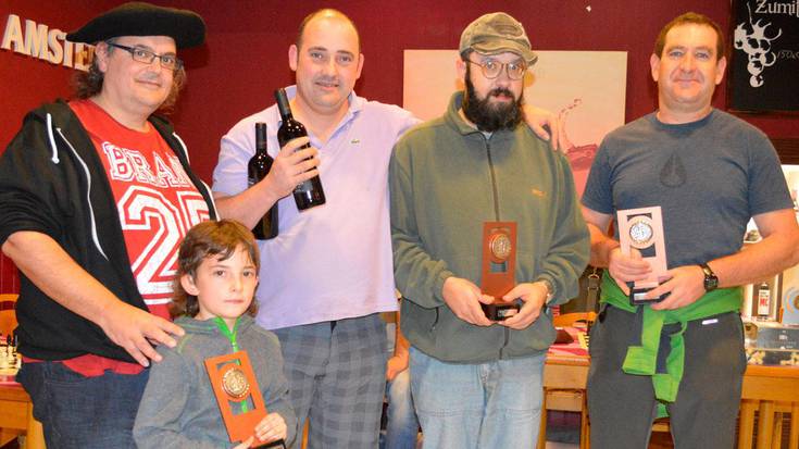 Bost sari, bost onenentzat 