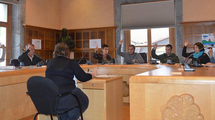 Kontxa Etxeberria alaba kuttun izendatzea onartu zuen Plenoak