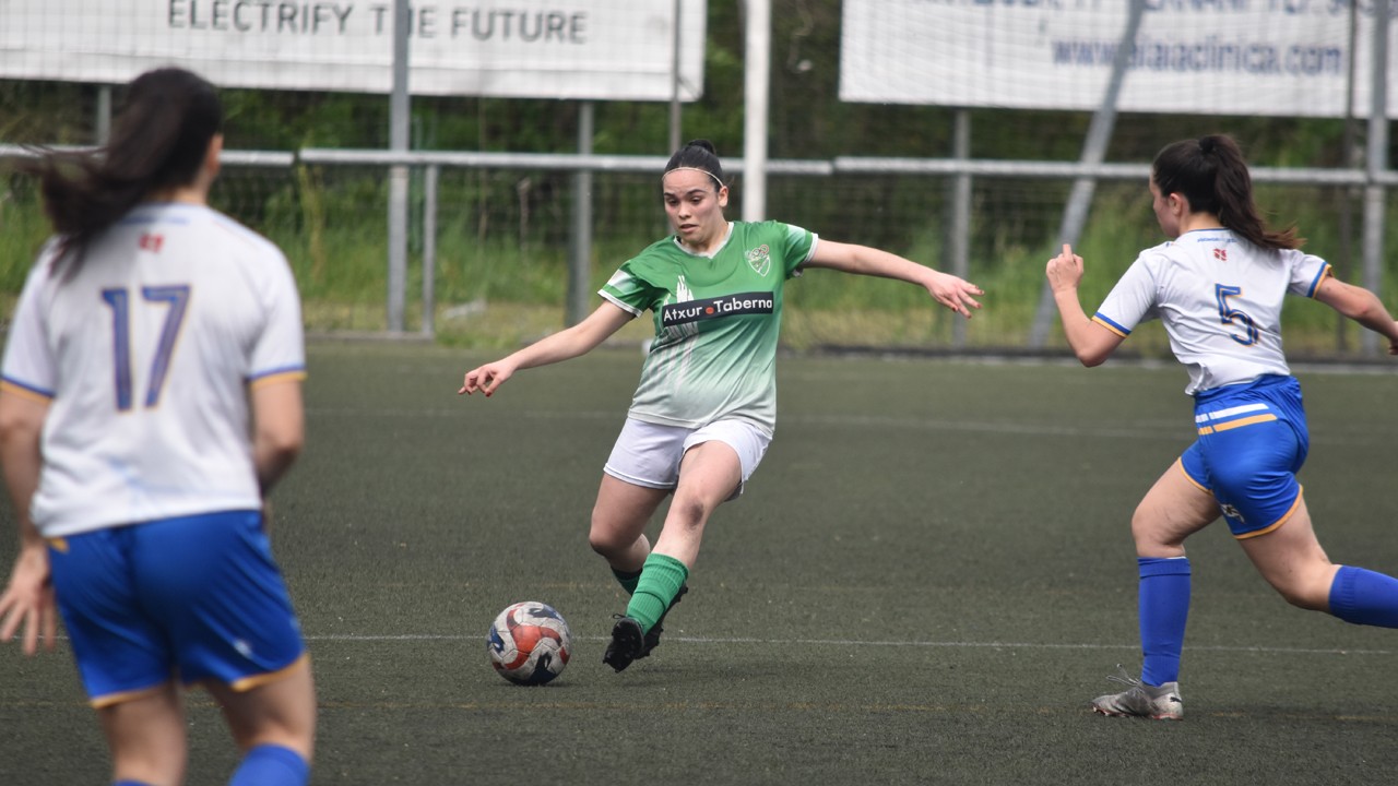 Bi porrot eta berdinketa bat, bailarako futbol talde nagusiek