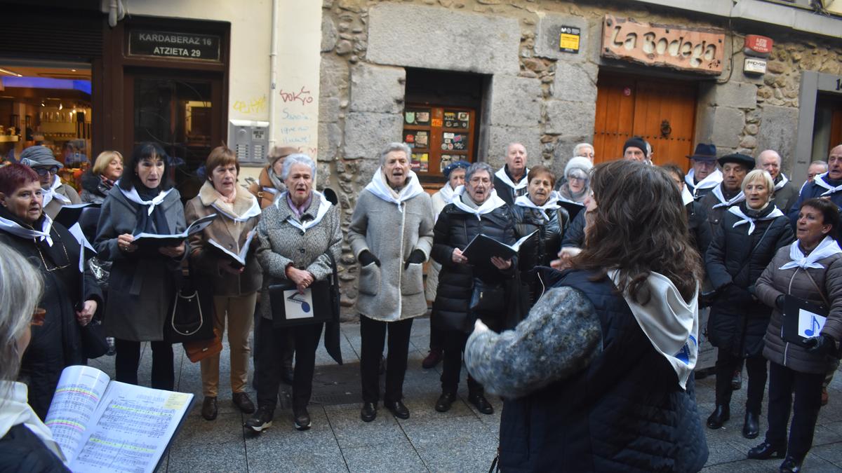Hernanin egingo dute aurten Agijupensen abesbatzen topaketa, abenduaren 11n eta 12an