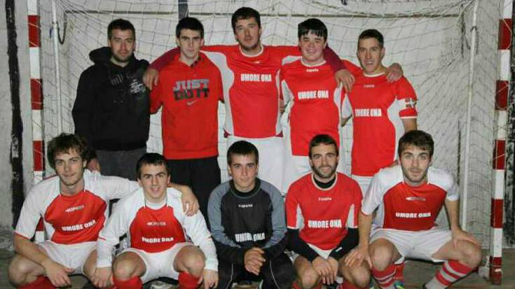 «Futbolak giroa sortzen du herrian»