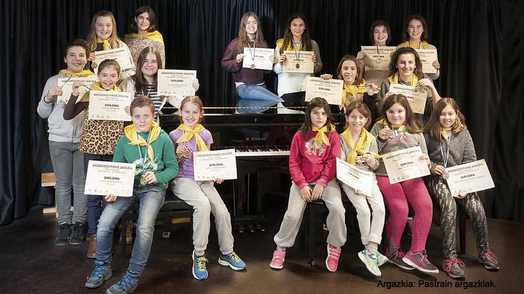 Andoaingo Piano Jaialdian bikain, 17 ikasleak