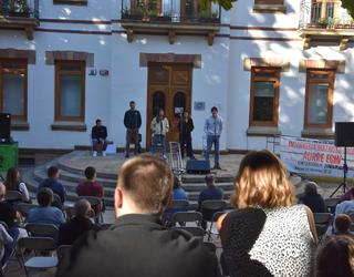 Punta puntako jaialdia prestatu du bertso eskolak Euskal Jaietarako