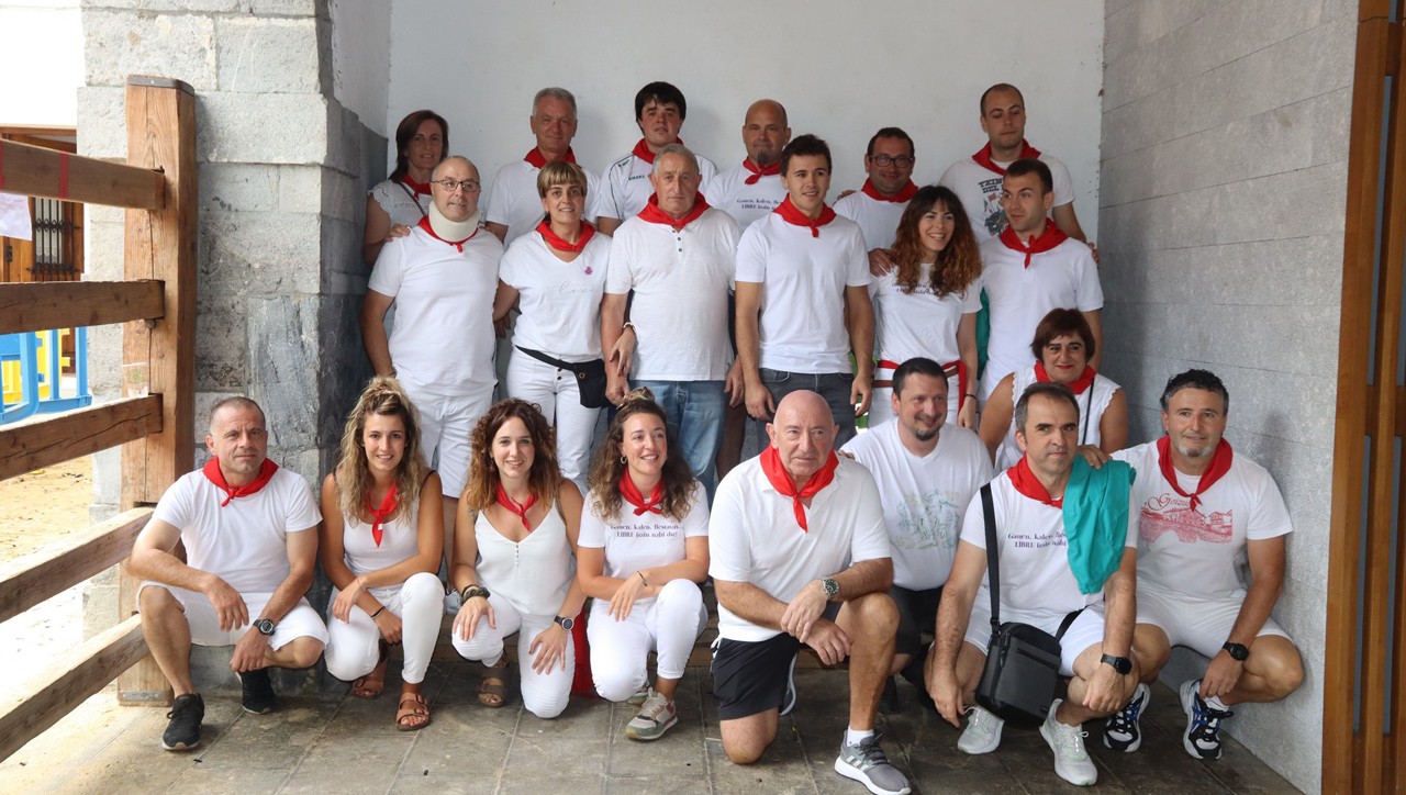 Adin guztietako herritarrez osatutako Amabirjin fiestak gaur hasiko dira