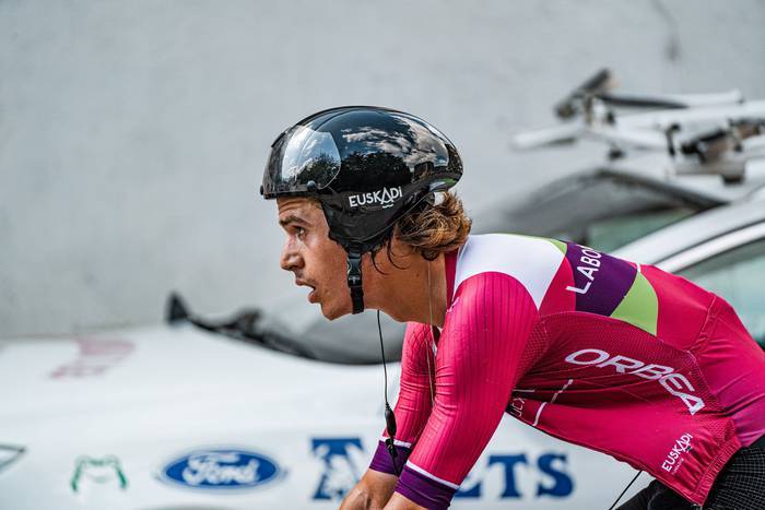 «Txirrindularitzak aukera bakarra ematen du, eta aprobetxatu egin nahi dut»