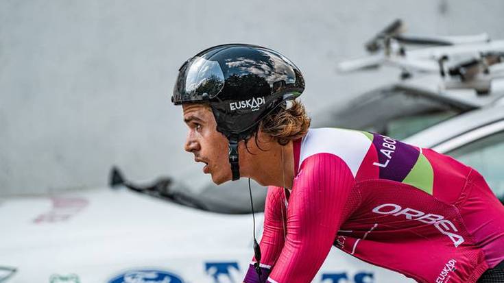 «Txirrindularitzak aukera bakarra ematen du, eta aprobetxatu egin nahi dut»